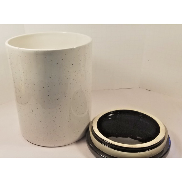 "Hungry Hungry Doggo" Dog Treat Cookie Jar Easy Tiger Co. 8" x 6" Air Tight Lid - Picture 6 of 8